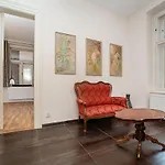 Museum Quarter Elegance Apartmán *