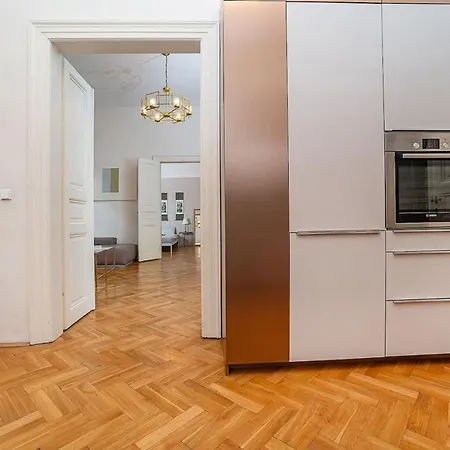 Museum Quarter Elegance