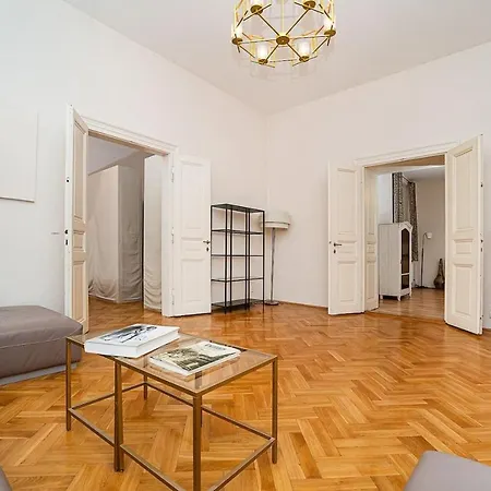 Museum Quarter Elegance Apartment Prague